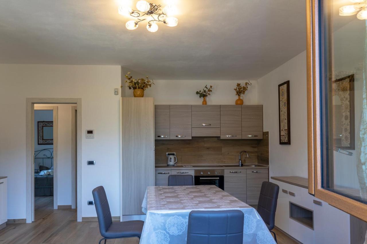 Apartment With Garden And Parking Беладжо Екстериор снимка