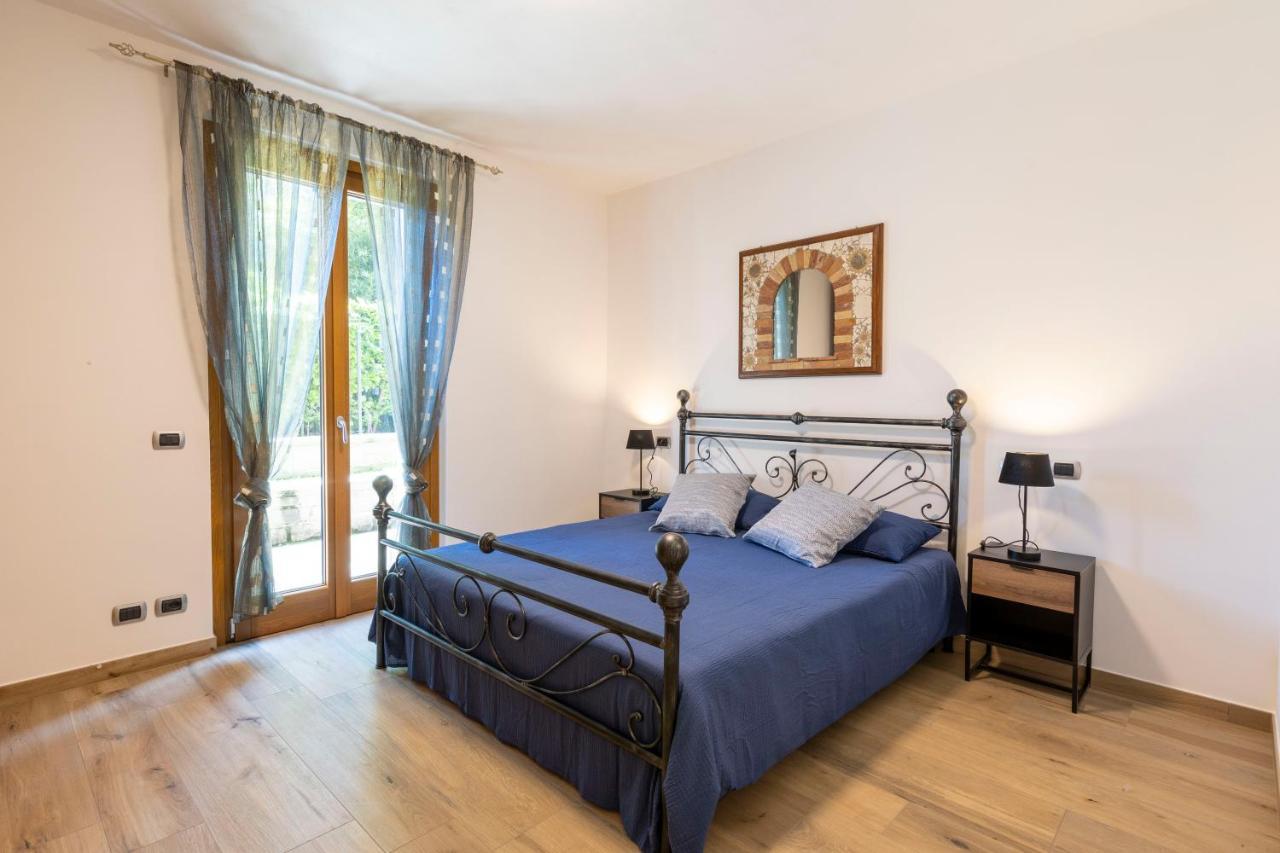 Apartment With Garden And Parking Беладжо Екстериор снимка